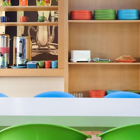 Ibis Budget Jakarta Daan Mogot Esterno foto
