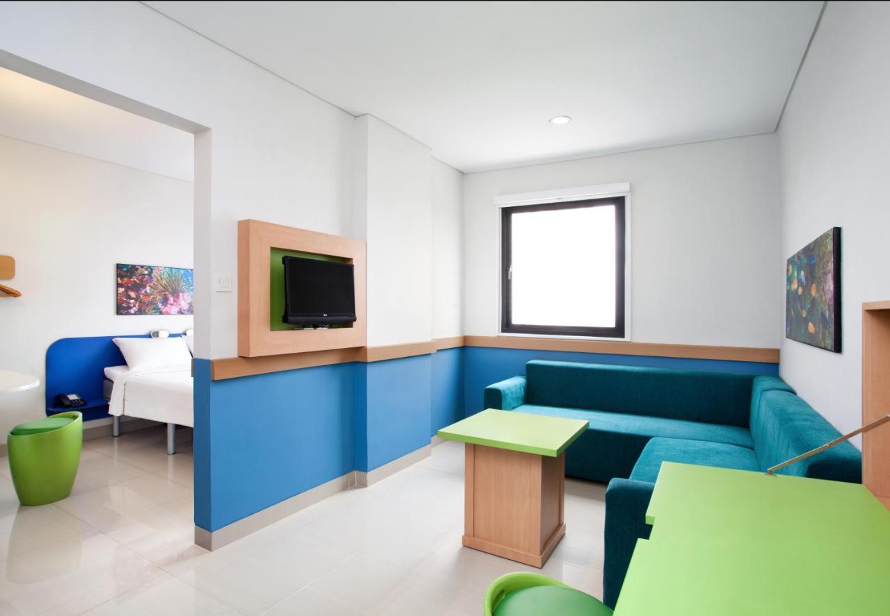 Ibis Budget Jakarta Daan Mogot Esterno foto