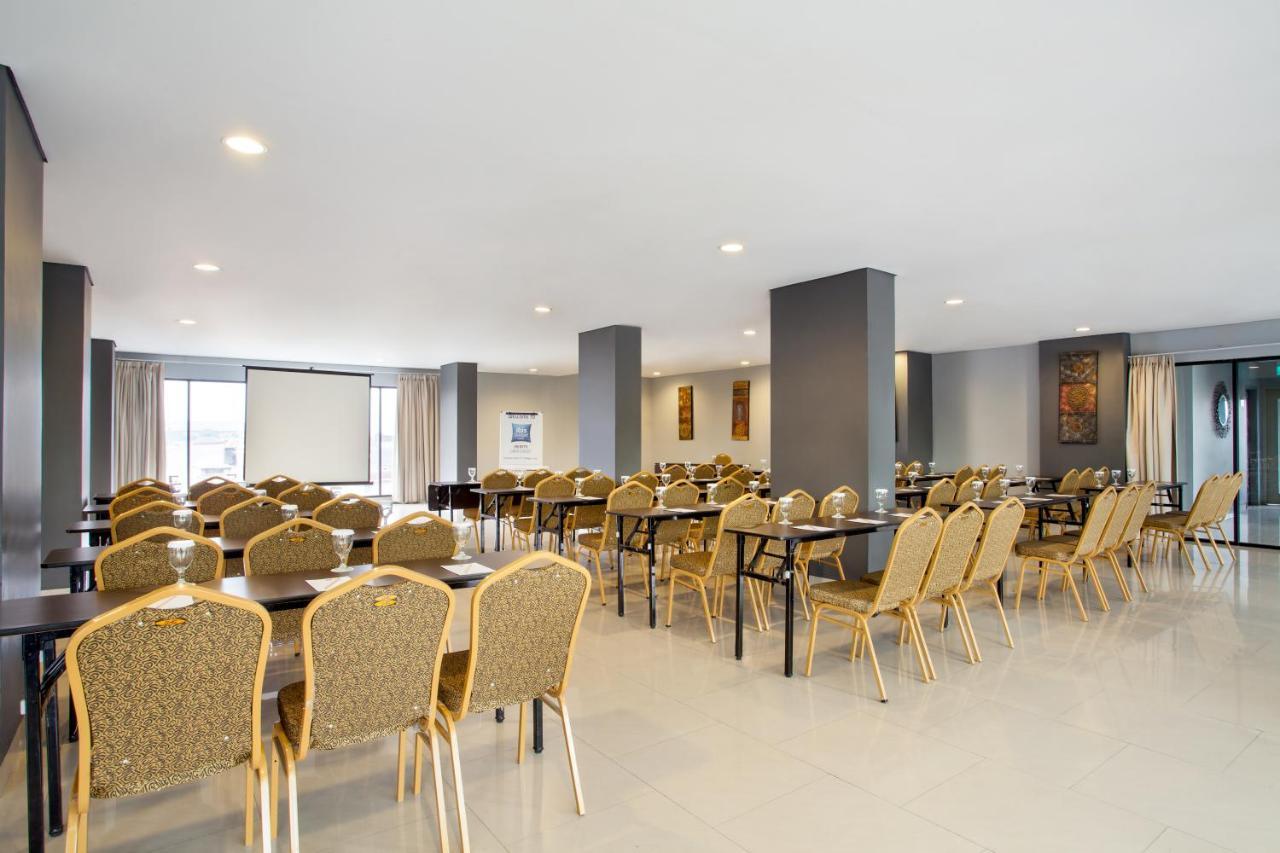 Ibis Budget Jakarta Daan Mogot Esterno foto