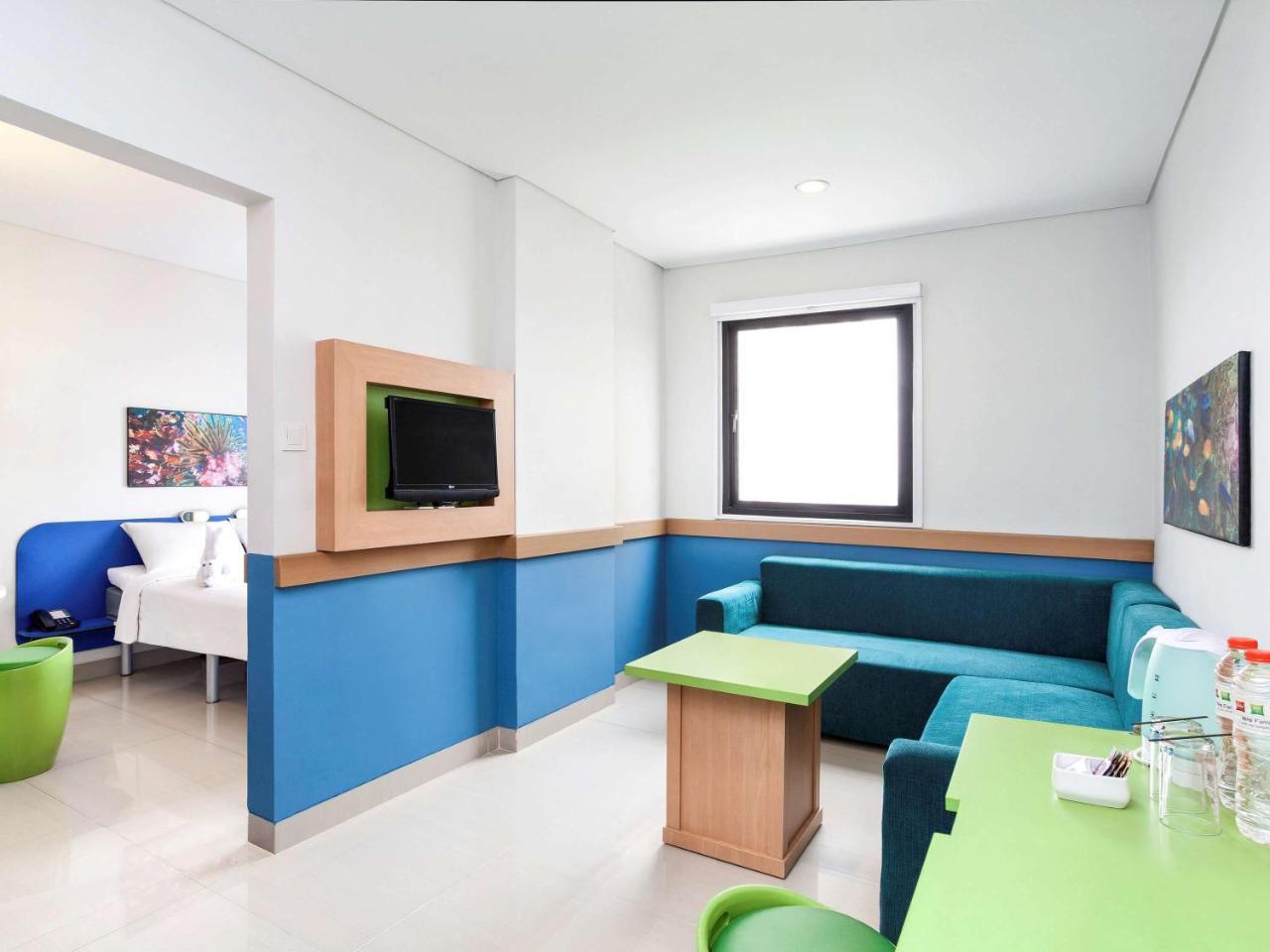 Ibis Budget Jakarta Daan Mogot Esterno foto